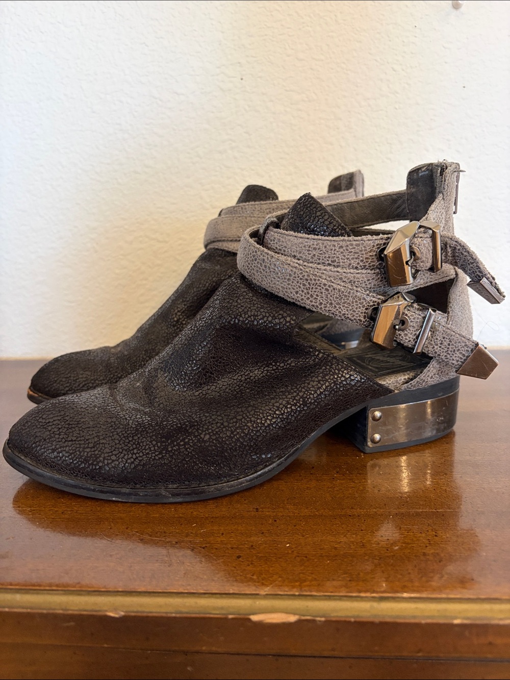Vintage by Jeffrey Campbell Everly Black Silver Cutout Buckle Ankle Boots 9